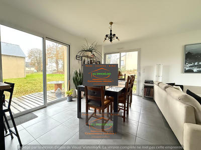 Maison - 100 m² - 6 pièces