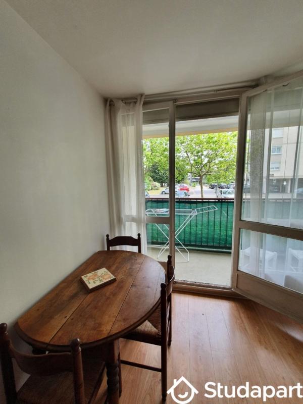 Chambre - 12 m² - 1 pièce