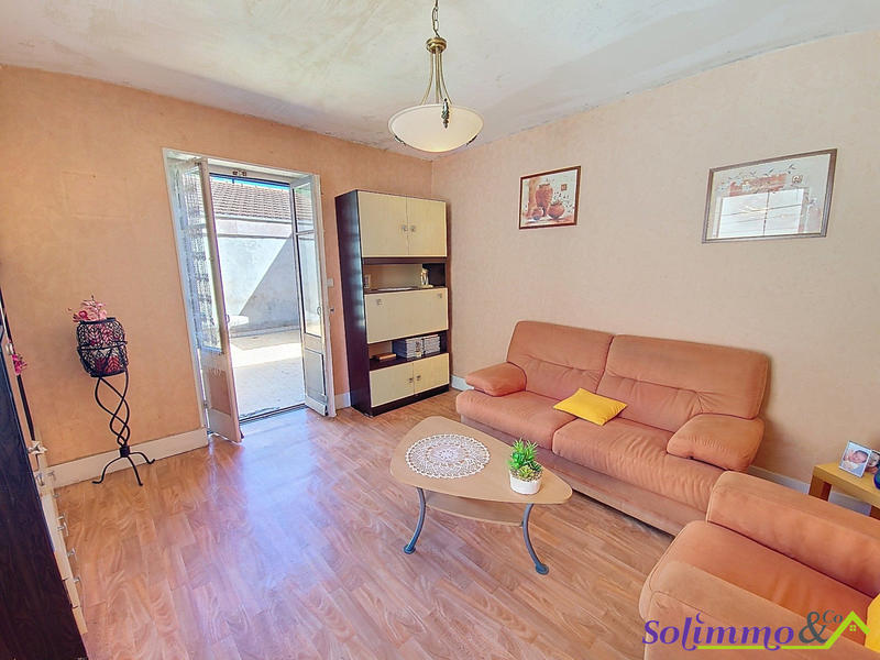 Maison - 82 m² - 6 pièces