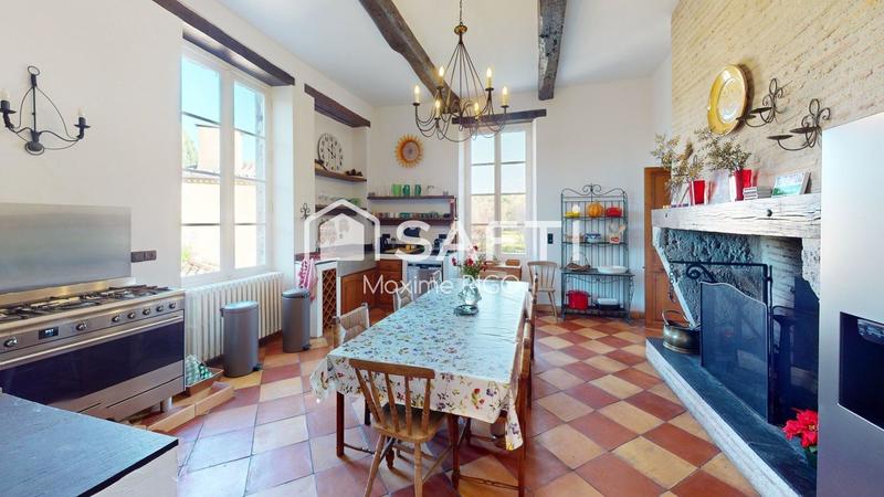 Château - 825 m² - 16 pièces