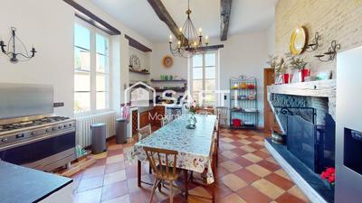 Château - 825 m² - 16 pièces