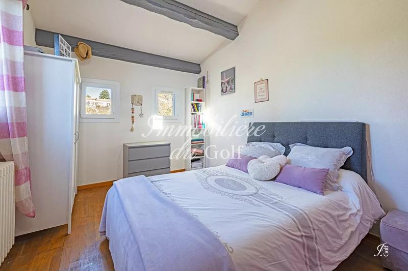 Maison - 215 m² - 5 pièces