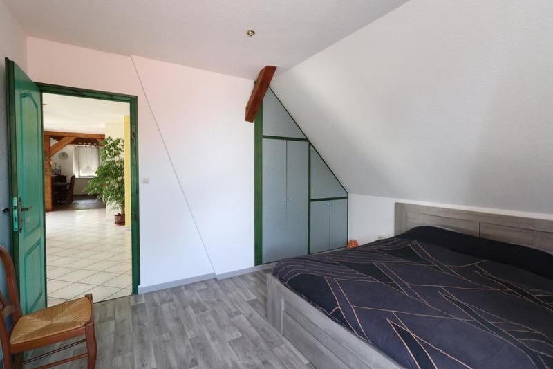 Maison - 200 m² - 6 pièces