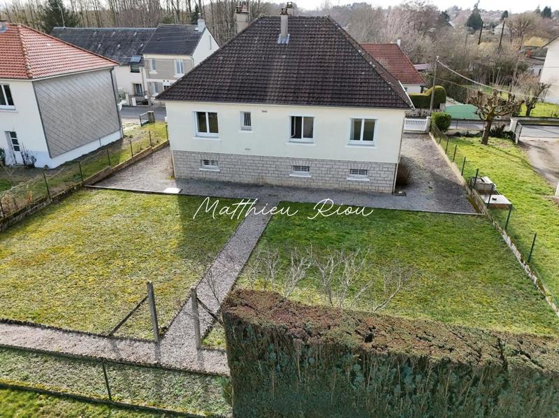 Maison - 93 m² - 4 pièces