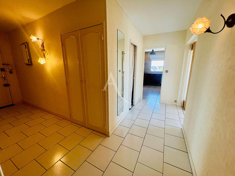 Appartement - 86 m² - 4 pièces