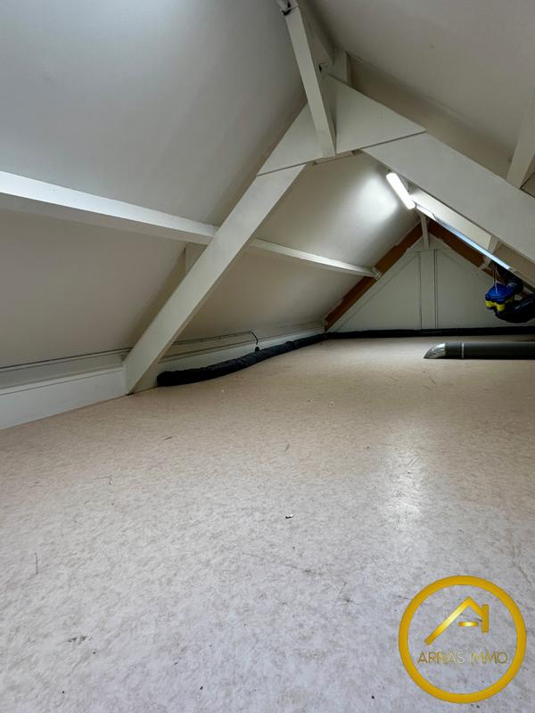 Maison - 210 m² - 10 pièces