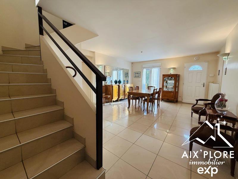 Maison - 157 m² - 6 pièces