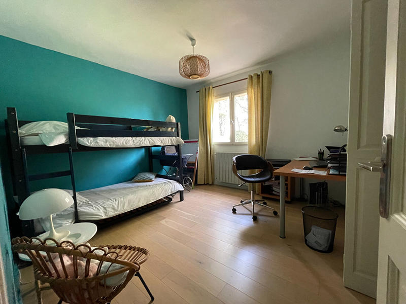 Maison - 250 m² - 7 pièces