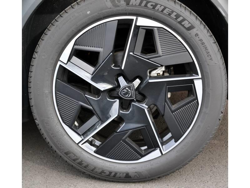 Peugeot 408 Hybrid 145 e-Dcs6 Gt