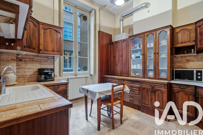 Appartement - 150 m² - 5 pièces