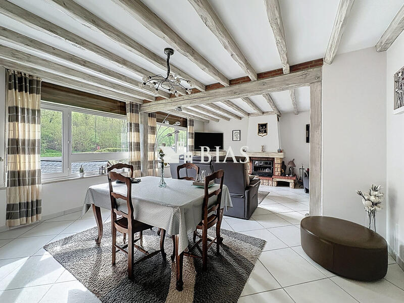 Maison - 121 m² - 6 pièces