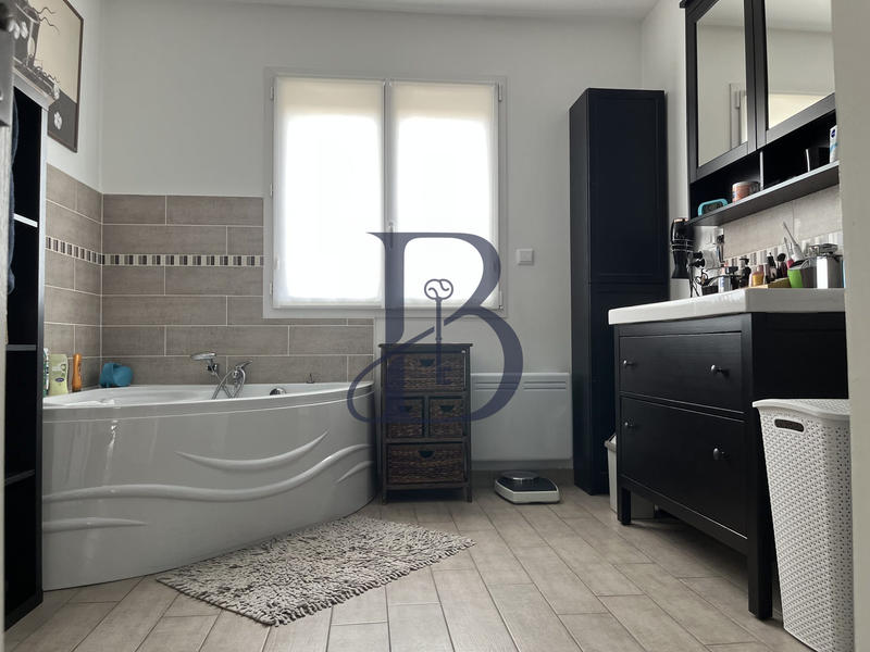 Maison - 154 m² - 7 pièces