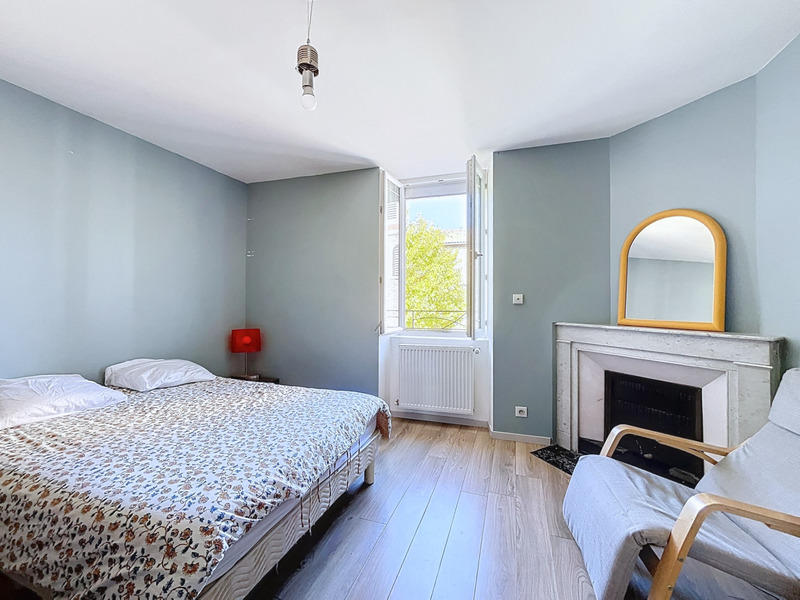 Maison de village - 157 m² - 8 pièces