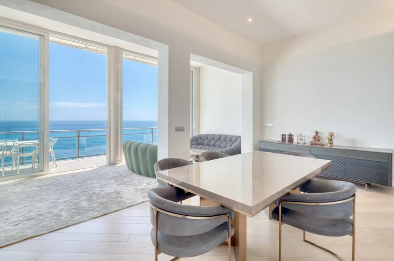 Appartement - 112 m² - 4 pièces