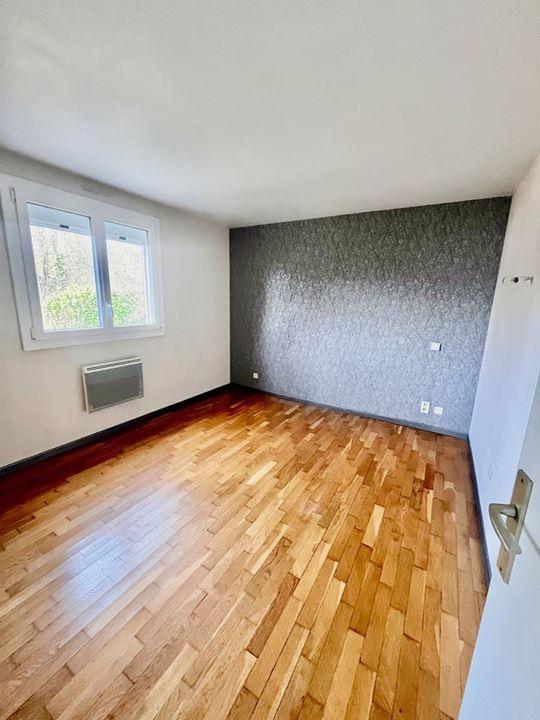 Maison traditionnelle - 120 m² - 6 pièces