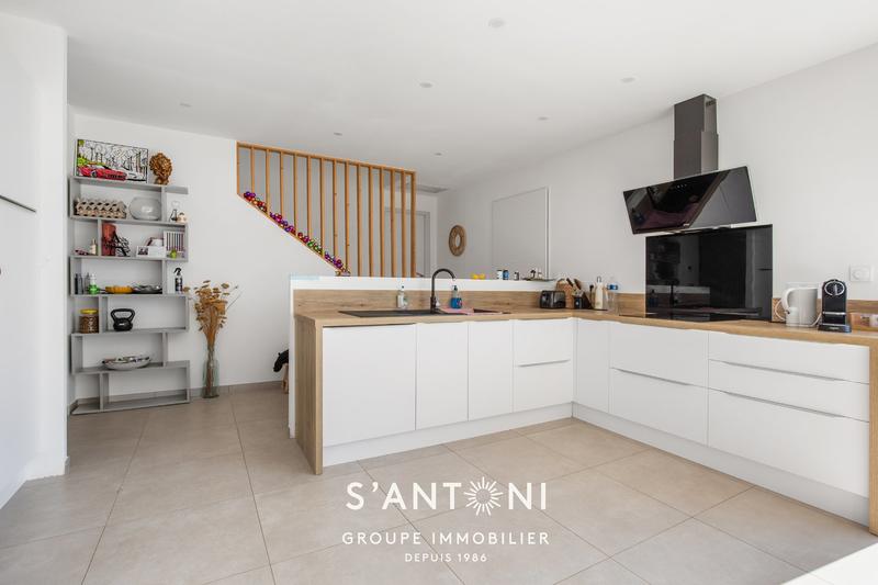 Maison - 100 m² - 5 pièces