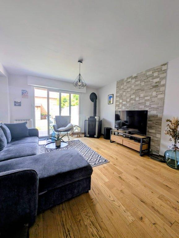 Maison - 92 m² - 4 pièces