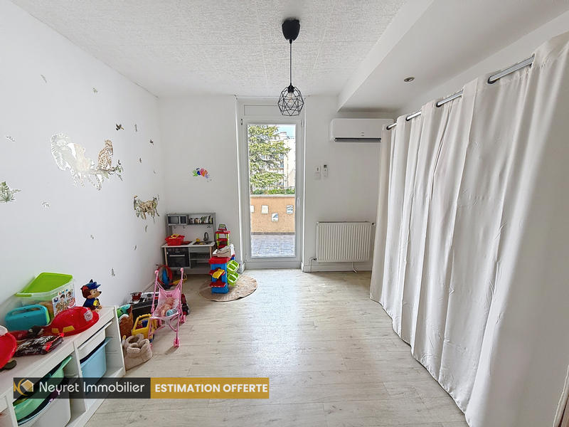 Maison - 118 m² - 6 pièces