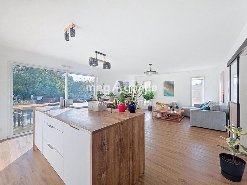 Maison - 89 m² - 5 pièces