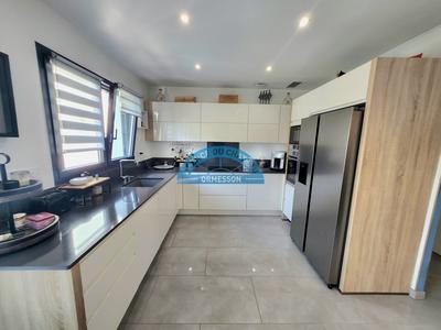 Maison - 155 m² - 6 pièces