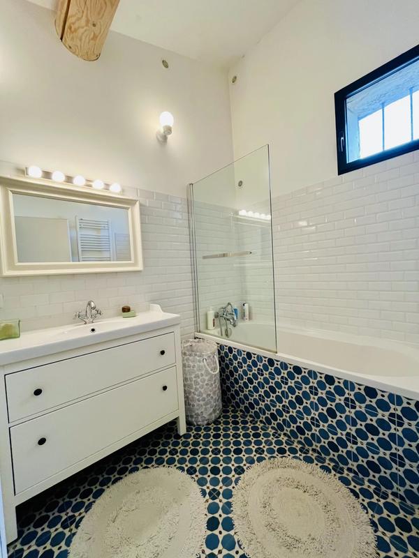 Appartement - 141 m² - 6 pièces