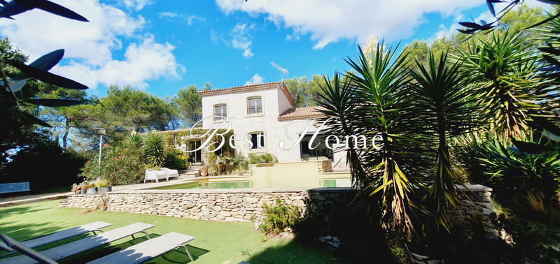 Maison - 182 m² - 5 pièces