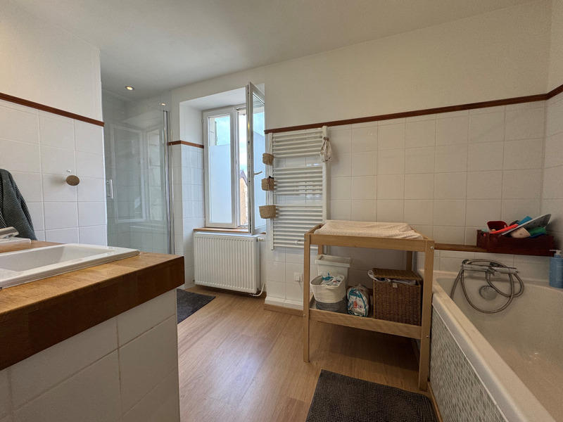 Maison - 122 m² - 6 pièces