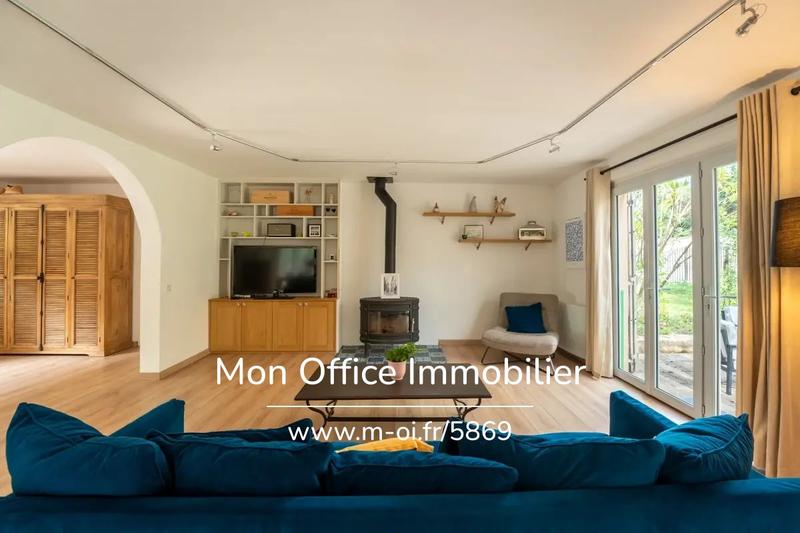 Villa - 180 m² - 5 pièces
