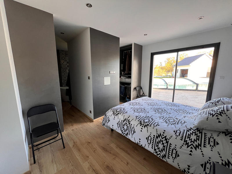 Maison - 167 m² - 6 pièces