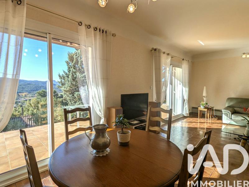 Maison - 111 m² - 4 pièces