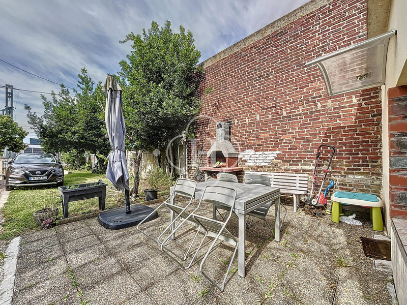 Maison - 80 m² - 5 pièces