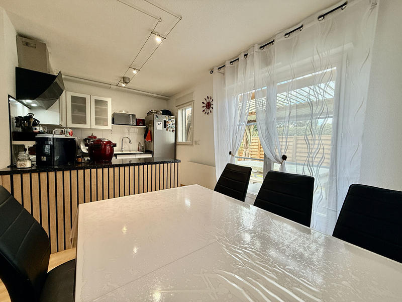 Maison - 88 m² - 5 pièces