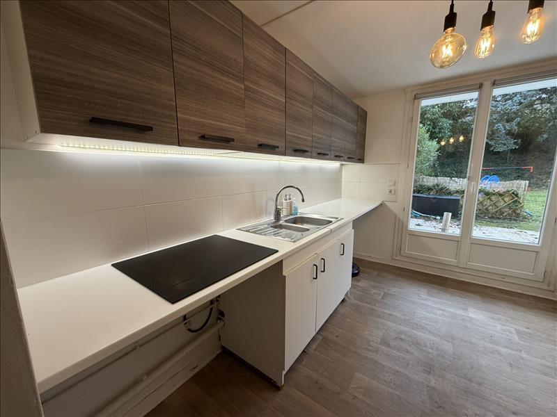 Maison - 93 m² - 5 pièces