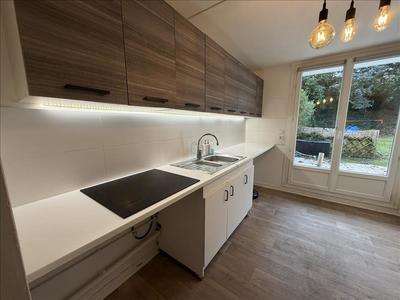 Maison - 93 m² - 5 pièces