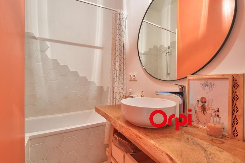 Appartement - 60 m² - 2 pièces