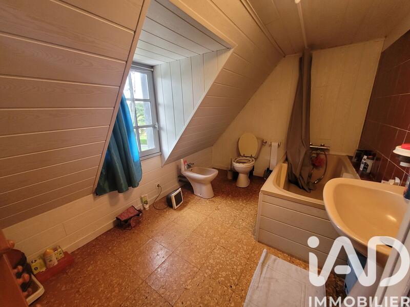 Maison - 102 m² - 4 pièces