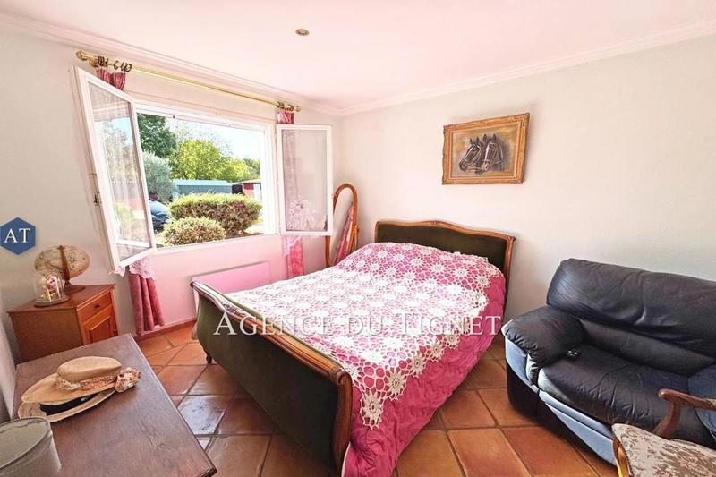 Maison traditionnelle - 156 m² - 6 pièces