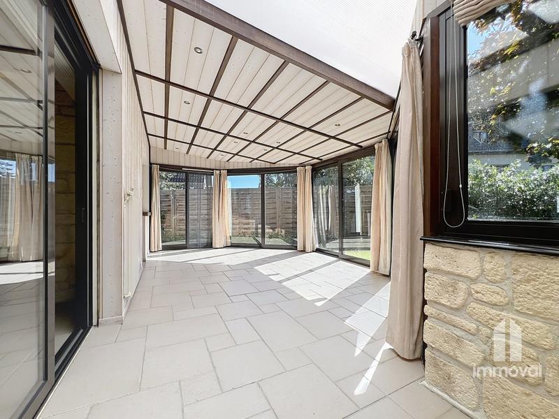 Maison - 180 m² - 5 pièces