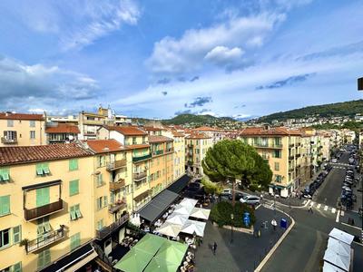 Appartement - 137 m² - 5 pièces