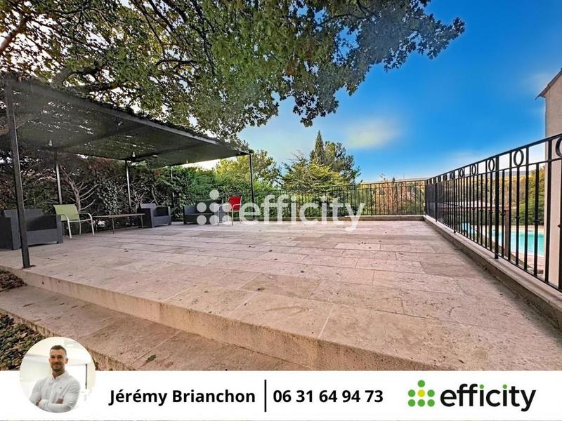 Maison - 145 m² - 5 pièces