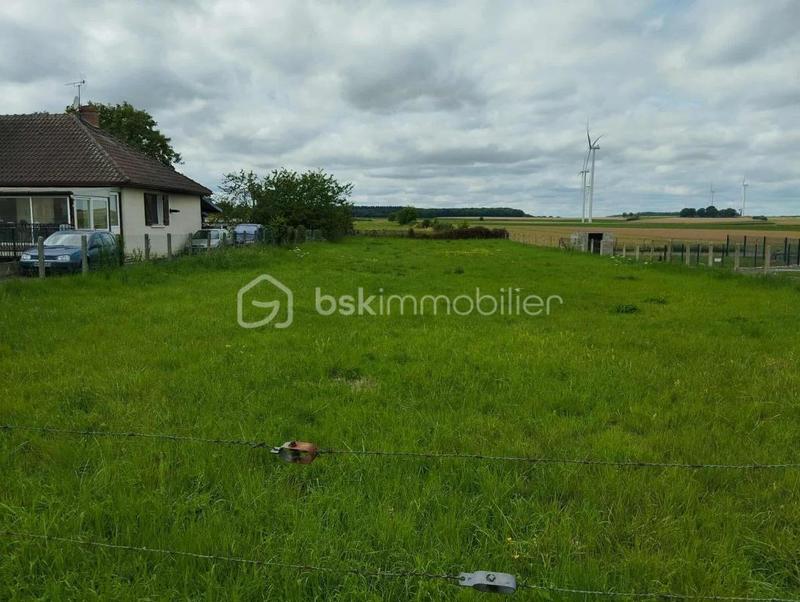 Terrain constructible - 1 485 m²