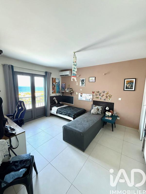 Maison - 180 m² - 6 pièces