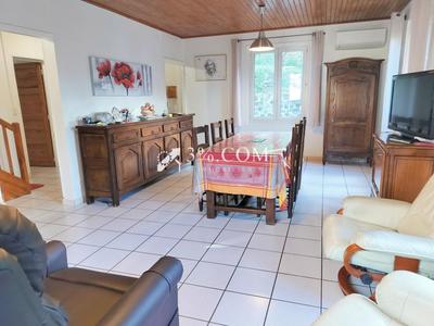 Maison de village - 105 m² - 4 pièces