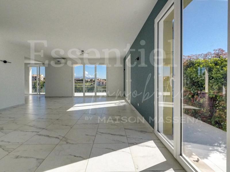 Maison - 123 m² - 4 pièces