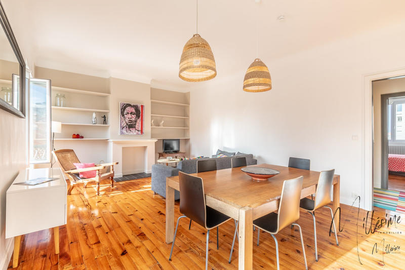 Appartement - 80 m² - 3 pièces