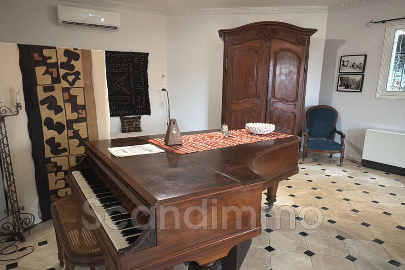 Maison - 199 m² - 5 pièces