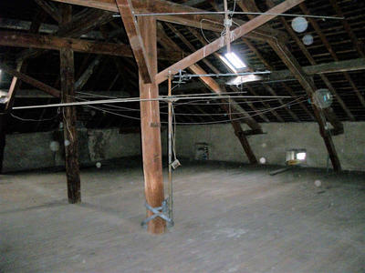 Maison - 240 m² - 10 pièces