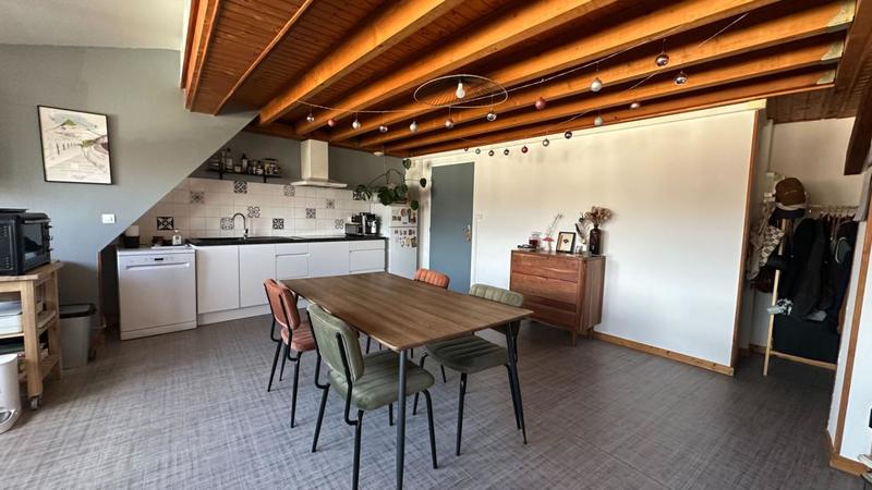 Appartement - 75 m² - 3 pièces