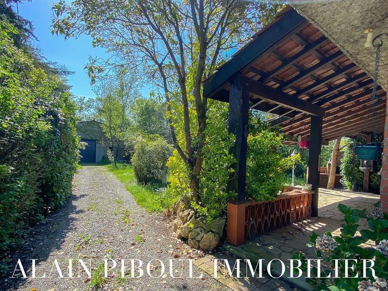 Maison traditionnelle - 90 m² - 4 pièces