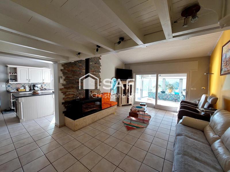 Maison - 215 m² - 6 pièces